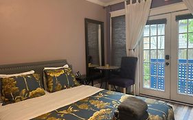 Old Town Charm Suite